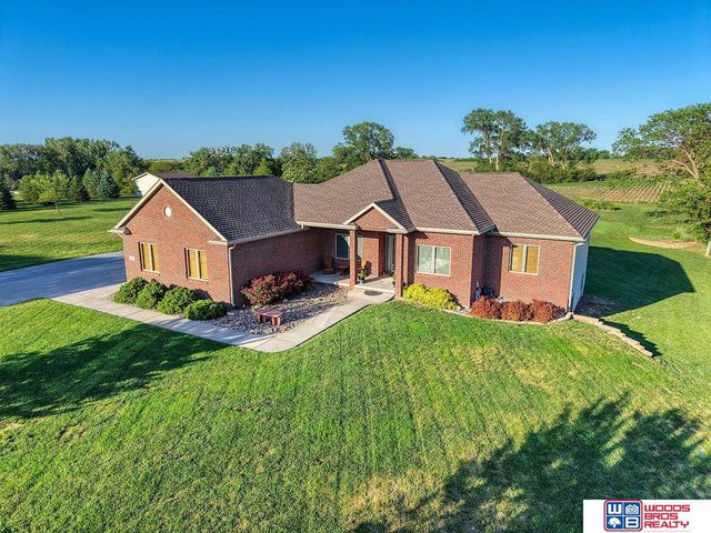 1900 N 129th Street, Lincoln, NE 68527