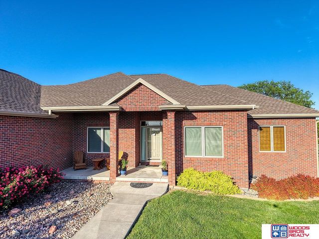 1900 N 129th Street, Lincoln, NE 68527