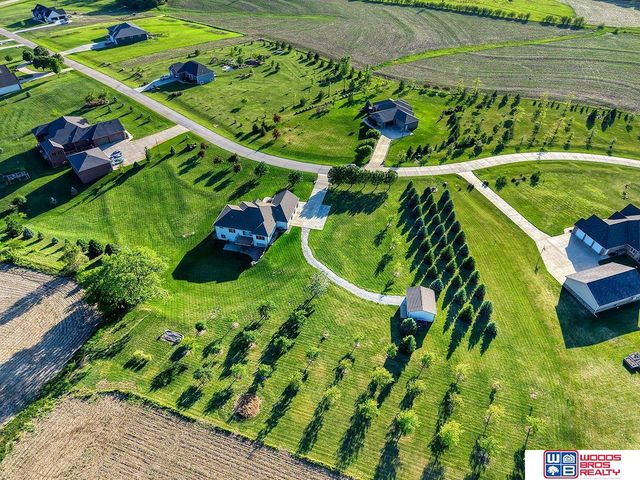 1900 N 129th Street, Lincoln, NE 68527