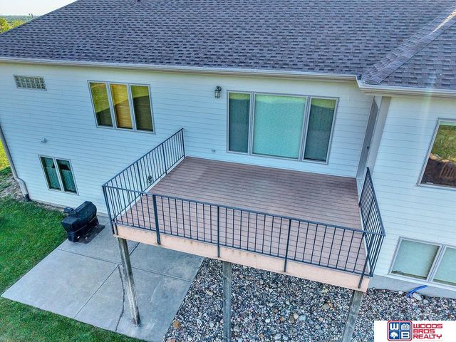 1900 N 129th Street, Lincoln, NE 68527