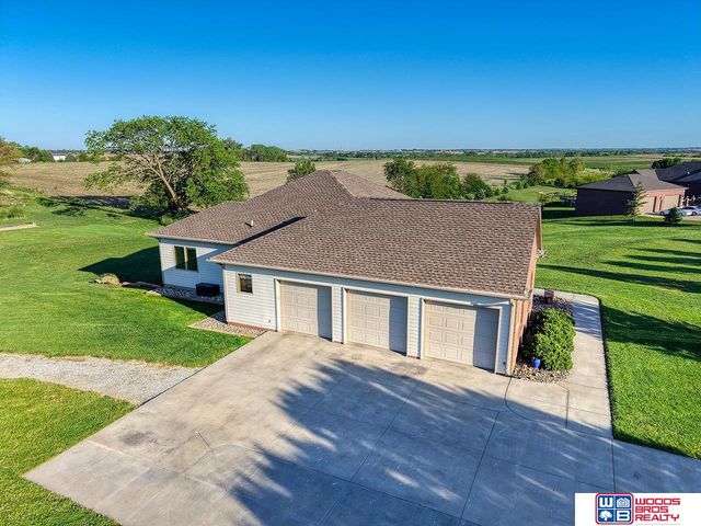 1900 N 129th Street, Lincoln, NE 68527