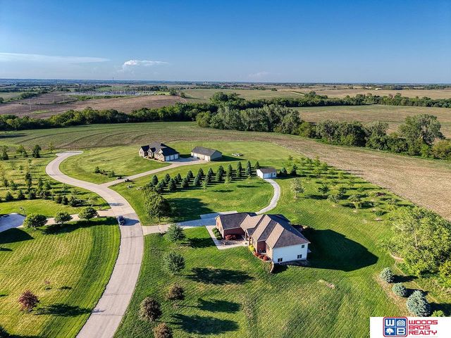 1900 N 129th Street, Lincoln, NE 68527