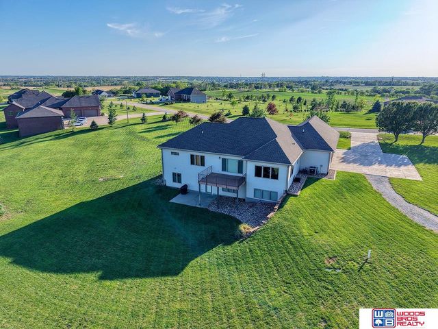 1900 N 129th Street, Lincoln, NE 68527