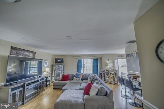 4702 ABERDEEN LN, Blackwood, NJ 08012