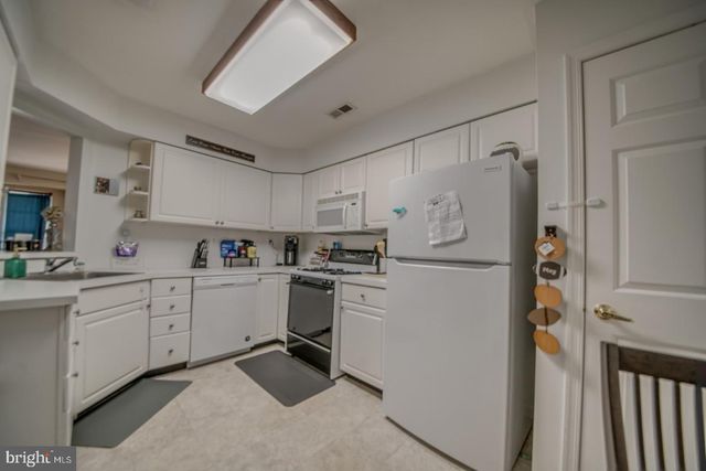 4702 ABERDEEN LN, Blackwood, NJ 08012