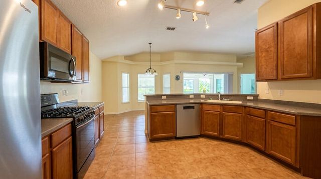 515 S Valencia Cir Circle SW, Vero Beach, FL 32968