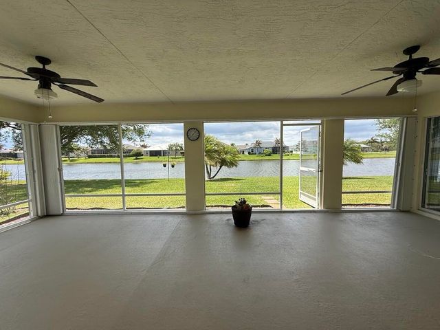 515 S Valencia Cir Circle SW, Vero Beach, FL 32968