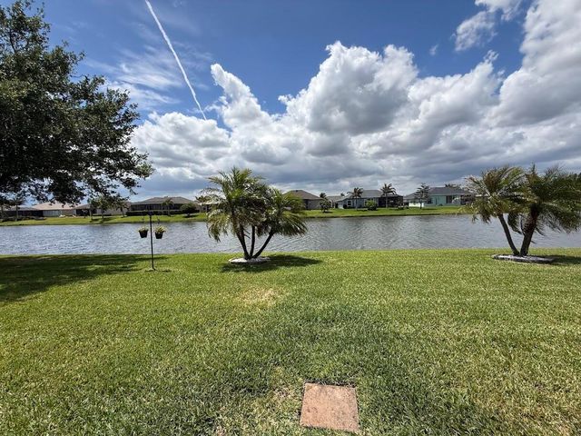 515 S Valencia Cir Circle SW, Vero Beach, FL 32968
