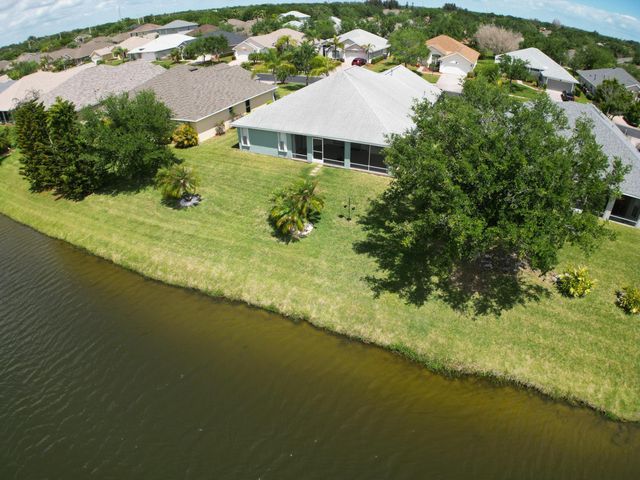 515 S Valencia Cir Circle SW, Vero Beach, FL 32968