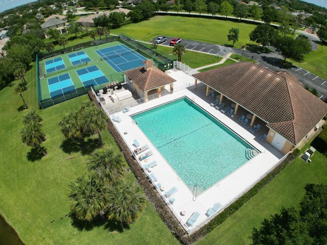 515 S Valencia Cir Circle SW, Vero Beach, FL 32968