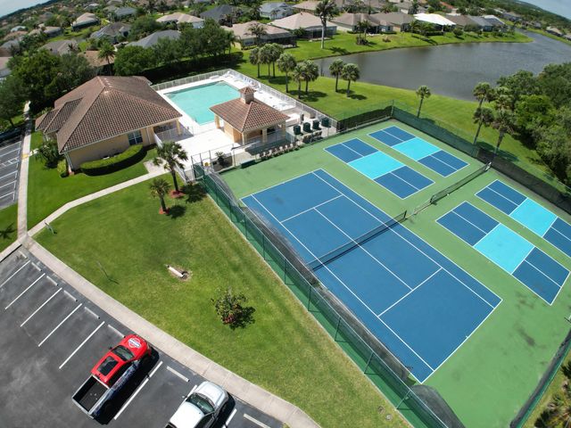 515 S Valencia Cir Circle SW, Vero Beach, FL 32968