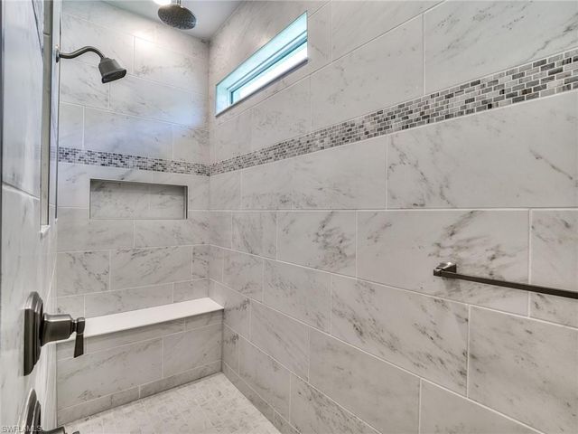 1987 Don Benito WAY, Naples, FL 34120