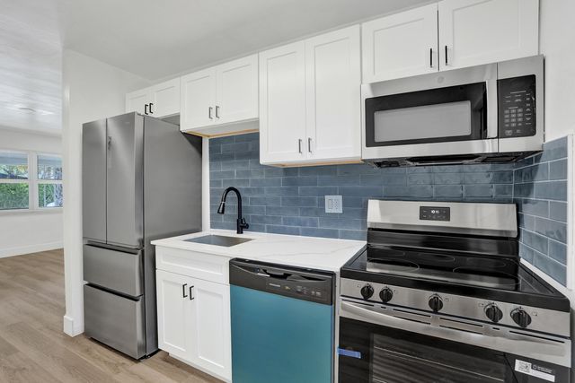2020 NE 15th Street, Fort Lauderdale, FL 33304
