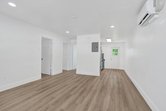 2020 NE 15th Street, Fort Lauderdale, FL 33304