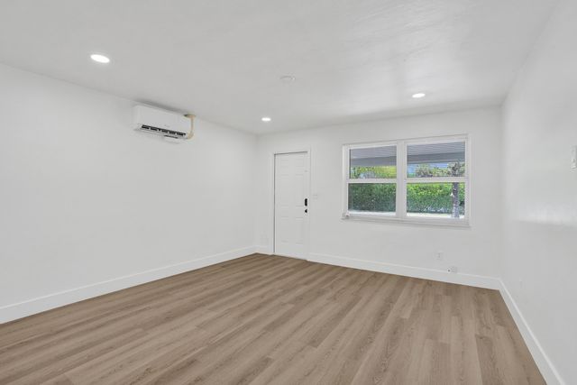 2020 NE 15th Street, Fort Lauderdale, FL 33304