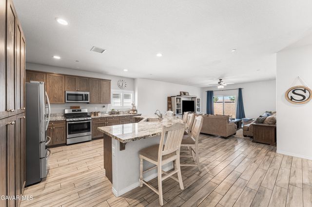 5645 W Avenue J15, Lancaster, CA 93536