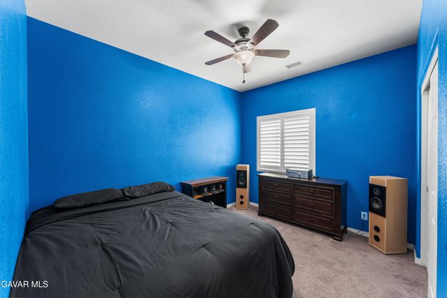 5645 W Avenue J15, Lancaster, CA 93536