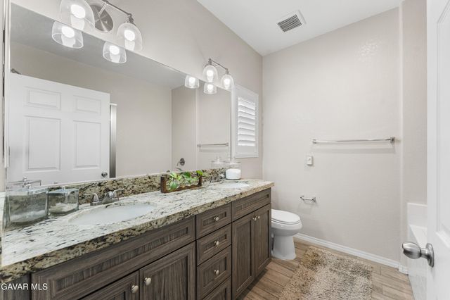 5645 W Avenue J15, Lancaster, CA 93536