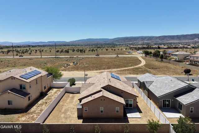 5645 W Avenue J15, Lancaster, CA 93536