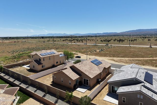 5645 W Avenue J15, Lancaster, CA 93536