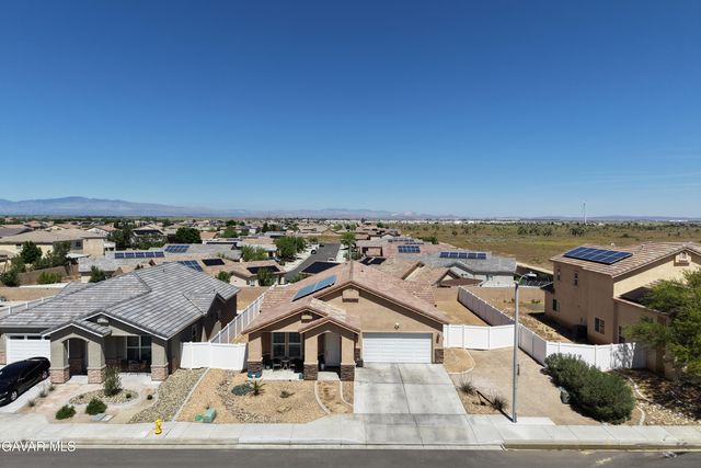 5645 W Avenue J15, Lancaster, CA 93536