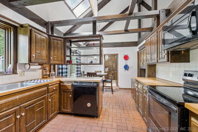 3 Beckman Road, Muskogee, OK 74401