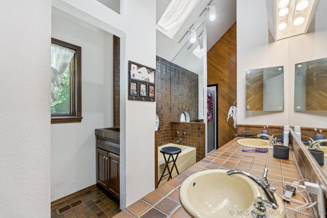 3 Beckman Road, Muskogee, OK 74401