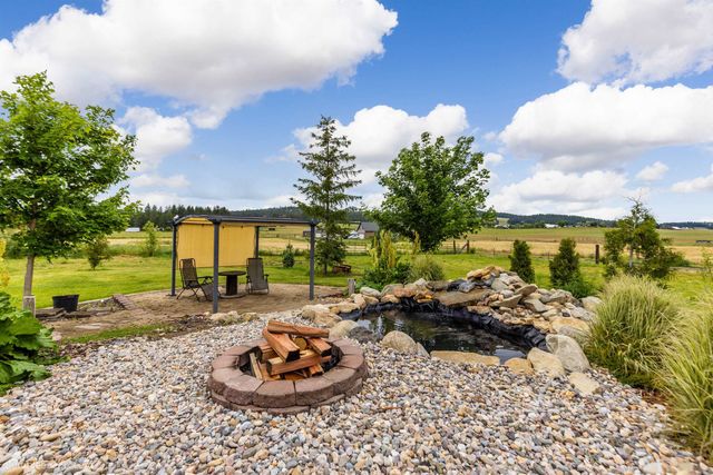 21407 N Spotted Rd, Deer Park, WA 99006