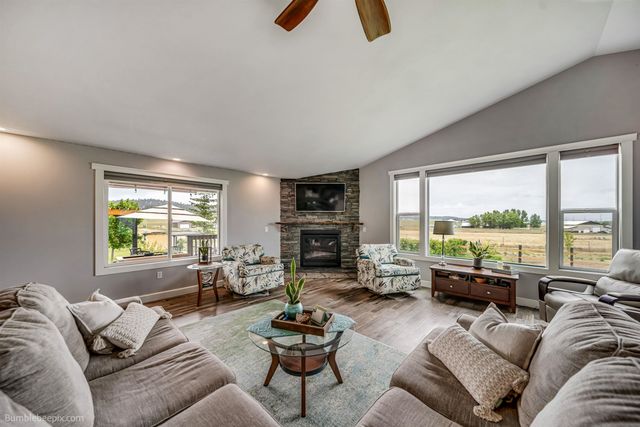 21407 N Spotted Rd, Deer Park, WA 99006