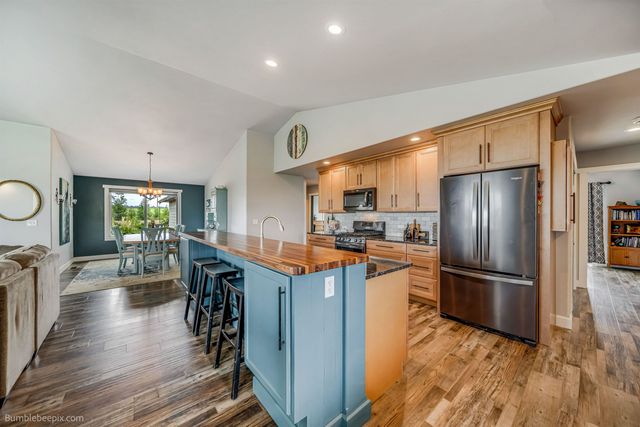 21407 N Spotted Rd, Deer Park, WA 99006