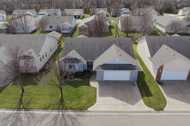 8303 W 15th St N, Wichita, KS 67212