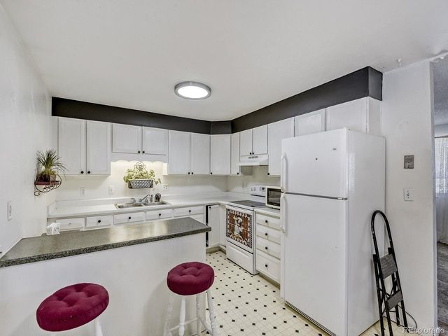 359 N 16th Ave, Brighton, CO 80601