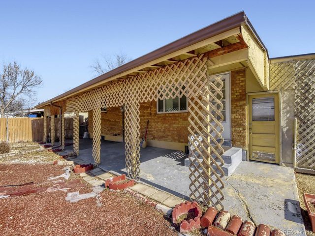 359 N 16th Ave, Brighton, CO 80601