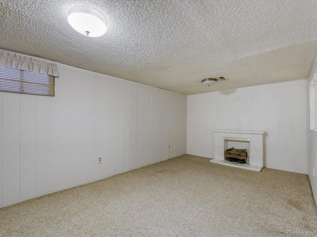 359 N 16th Ave, Brighton, CO 80601