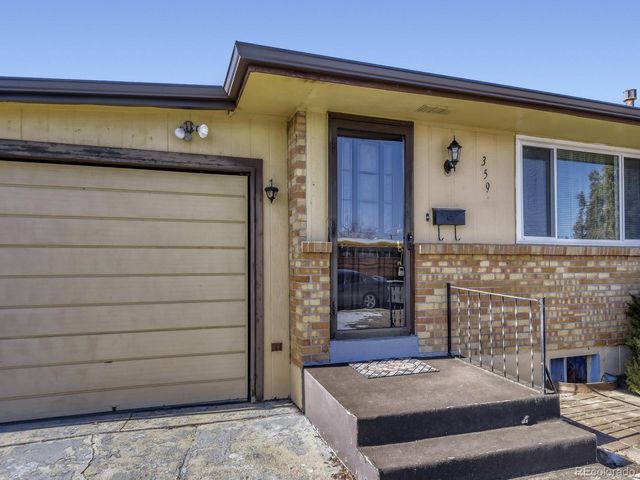 359 N 16th Ave, Brighton, CO 80601