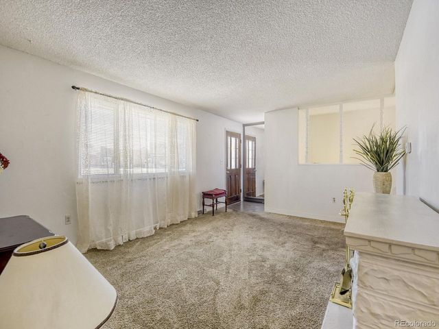 359 N 16th Ave, Brighton, CO 80601