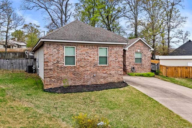 3100 S Fern Cove, Sherwood, AR 72120