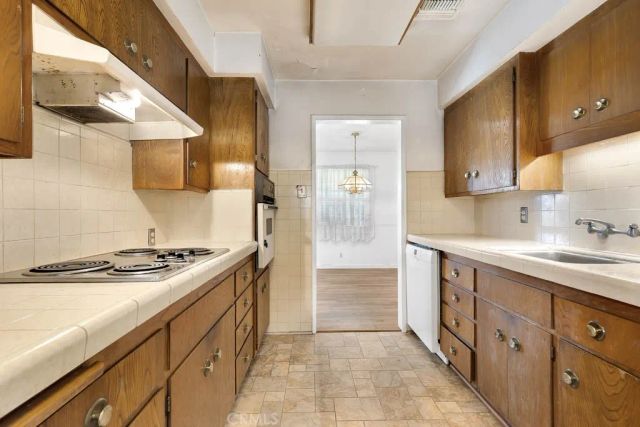 338 N Mariposa, Burbank, CA 91506