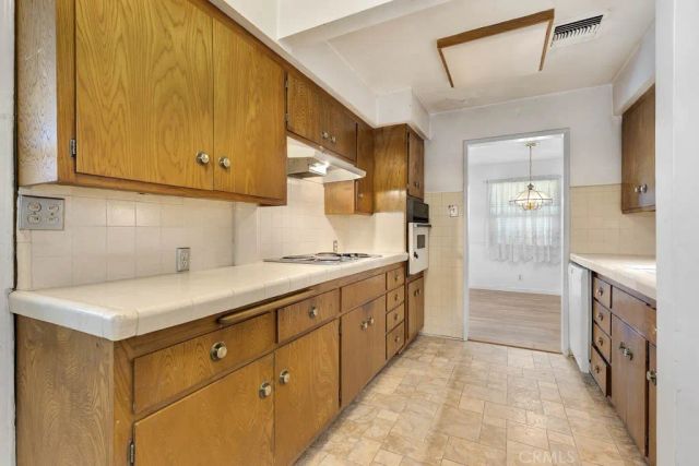 338 N Mariposa, Burbank, CA 91506