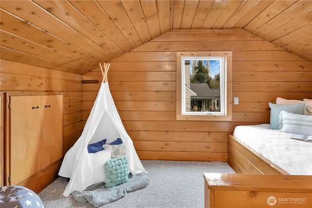 13504 15th Place NE, Seattle, WA 98125