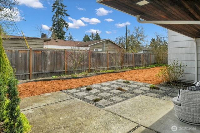 13504 15th Place NE, Seattle, WA 98125