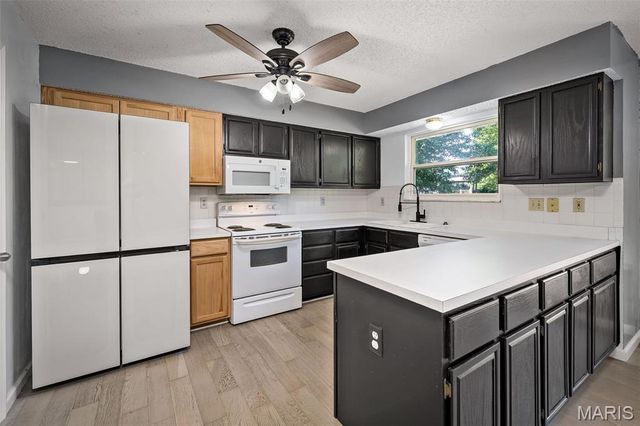 1710 Doris Walter Lane, St Charles, MO 63303
