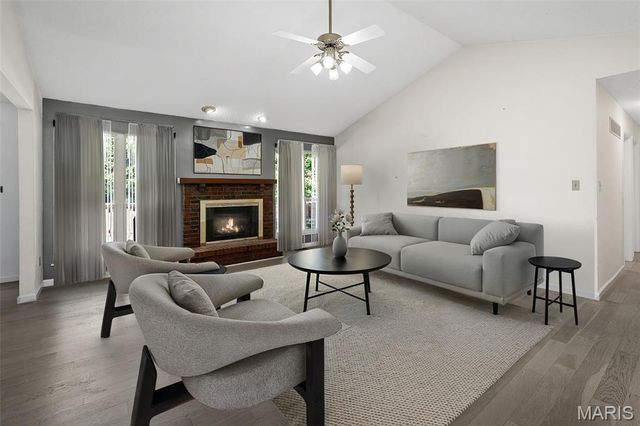 1710 Doris Walter Lane, St Charles, MO 63303