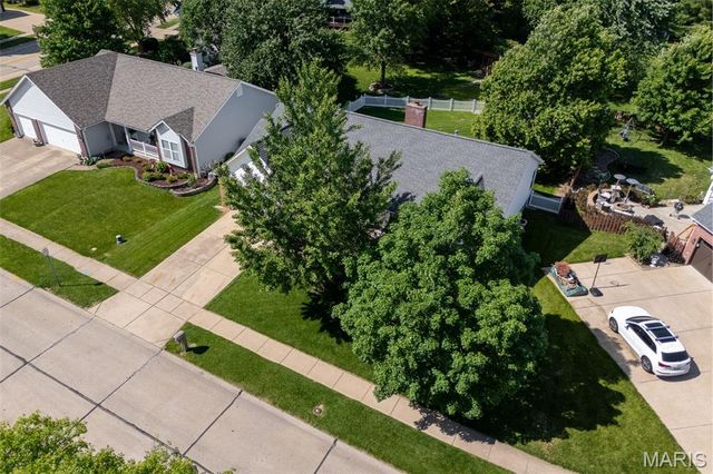 1710 Doris Walter Lane, St Charles, MO 63303