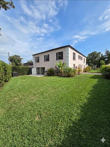 411 72ND STREET S, St Petersburg, FL 33707