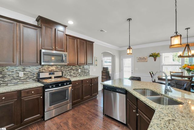 3 Dunsborough Drive, Simpsonville, SC 29680