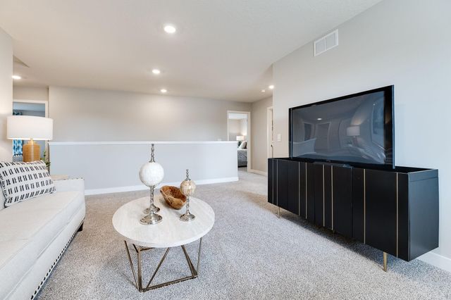2373 Highview Terrace, Shakopee, MN 55379