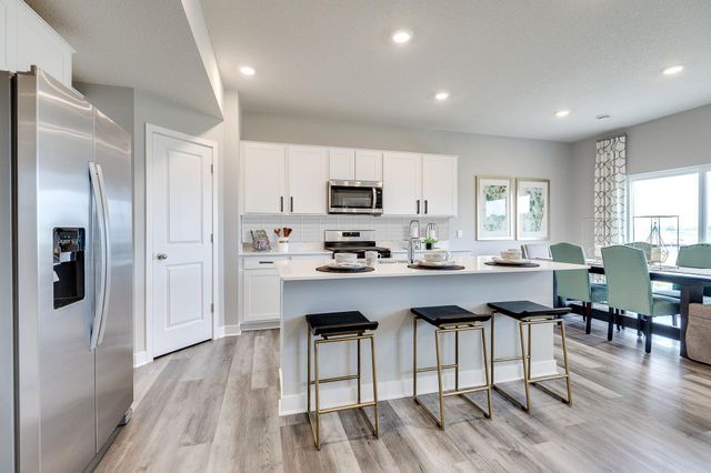 2373 Highview Terrace, Shakopee, MN 55379