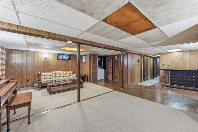 135 Pine Acre Road, Springfield, MA 01129