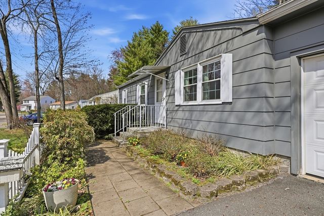 135 Pine Acre Road, Springfield, MA 01129